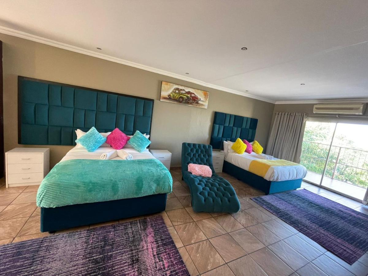 The Black Crown Hotel Hartbeespoort Luaran gambar